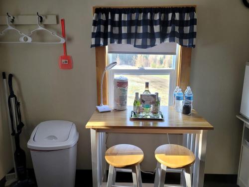 Cabin for Couples, Perfect for a Romantic Getaway in New Hampshire in Colebrook (NH)