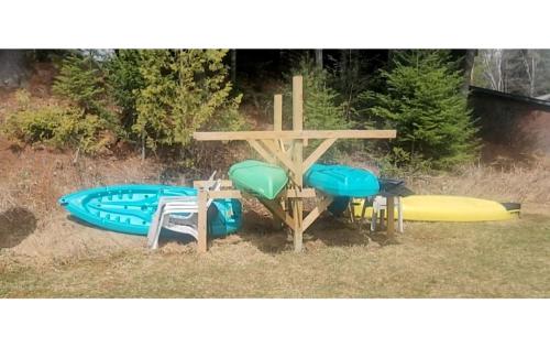Cabin for Couples, Perfect for a Romantic Getaway in New Hampshire in Colebrook (NH)