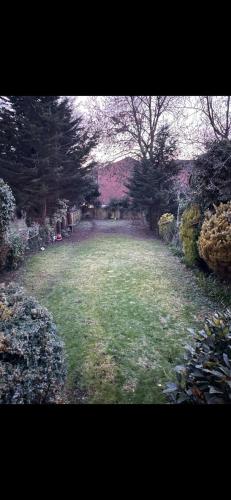 Hendon Home, Hendon