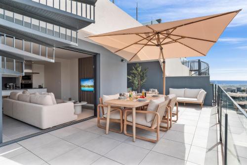 ระเบียง/ชานเรือน, Pure Oasis - Luxury Resort Penthouse in ลาส โคยาส