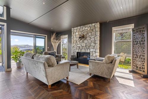 Lake View Lodge — other in 15 Pukenamu Road, Taupo New Zealand, 3330