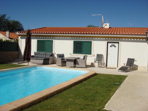 ทัศนียภาพภายนอกโรงแรม, Guest House dos Olivais in อะเซเตา