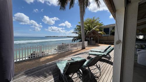 Villa Le Bijoux - with Housekeeping Service, Tamarin