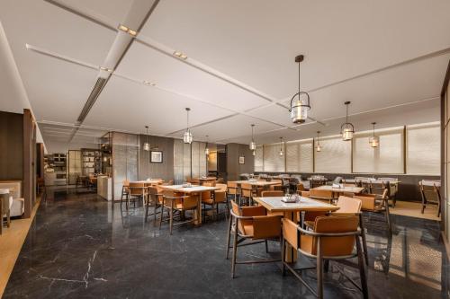 上海虹桥冠华酒店 - 北新泾地铁站, Shanghai (photo 4)