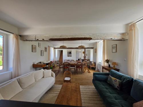 Maison de charme, calme, nature, confort in La Ferte-Frenel