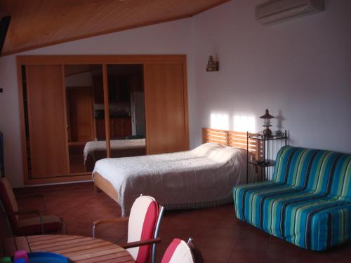 Guest House dos Olivais in อะเซเตา