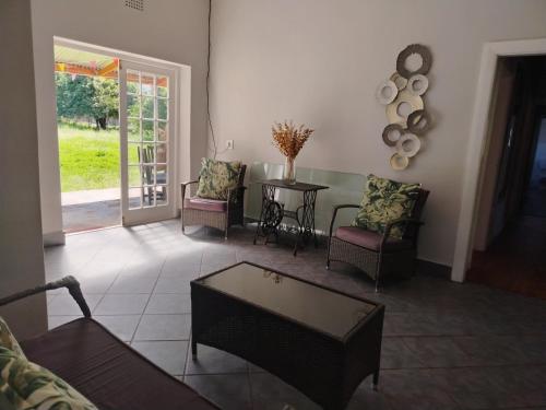 Kubai Dubai in พอร์เตอร์วิลล์