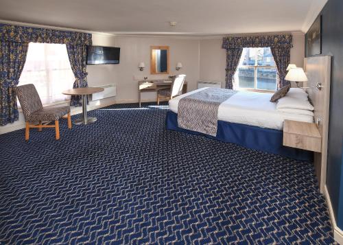 The Queens Hotel near Gardens Lodge Múzeum