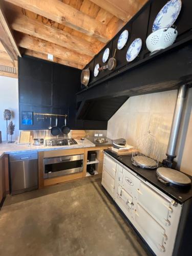 The Barn at Stonewalls - Farm stay in 25 acres in Musk