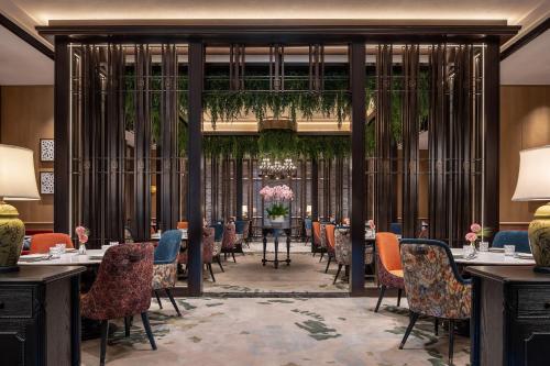 Restaurant, Shangri-La Hongqiao Airport,Shanghai near Shanghai Hongqiao International Airport