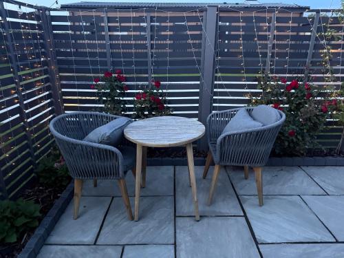 7b Oakwood village in Newton upon Derwent