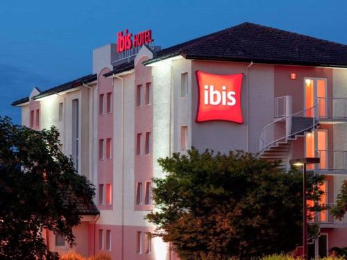. ibis Pau Lescar
