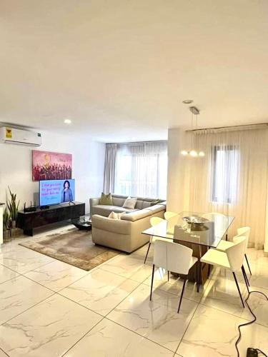 Luxury 1 bdrm Suite, Cantonments-Labone in Labone