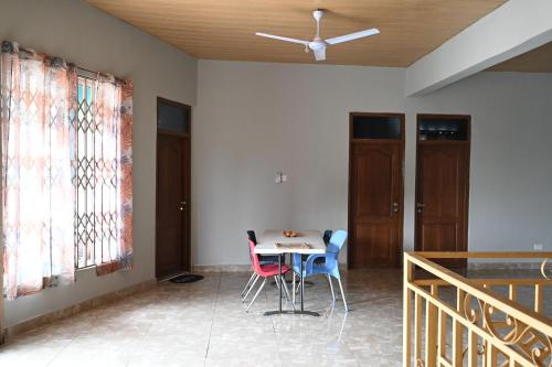 บริการและสิ่งอำนวยความสะดวก, The Accra Backpackers Hostel in อเบเลมคเป