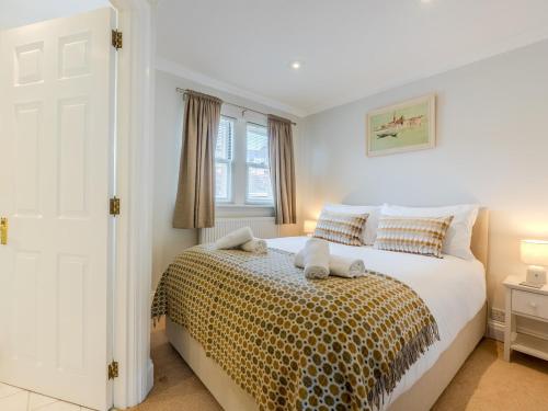 Pass the Keys Central Mews house with parking, Bath (foto 9)