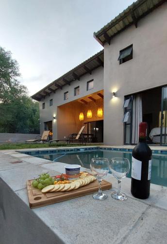 Afri Villa Stays - Luxury Bush Villa Hyena
