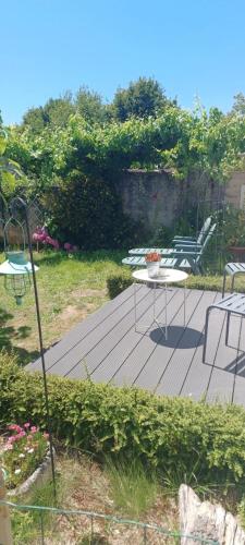 Charming House in Parada with Large Garden in Coles