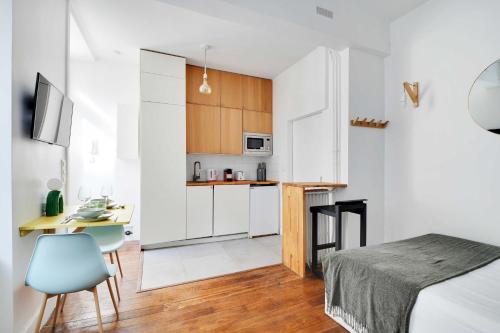 New Studio with Terrace near the Eiffel Tower - main image