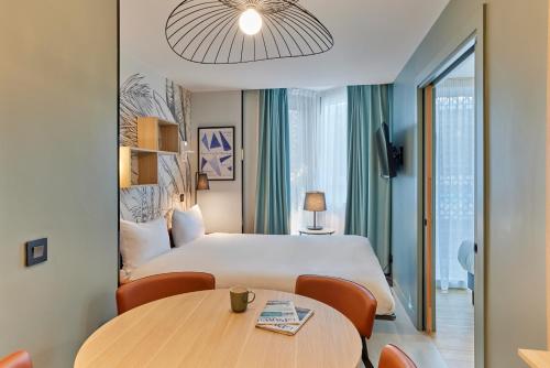 Aparthotel Adagio London City East - main image