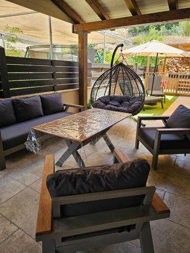 The Stone Villa Luxury Nature Retreat Galilee in 치포리