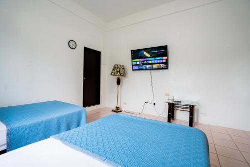 Tinian Island Haven, Sapphire Unit Apartment in 提尼安島