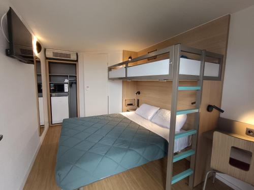 Premiere Classe Bordeaux Est Lormont Hotel de charme Port de Bassens