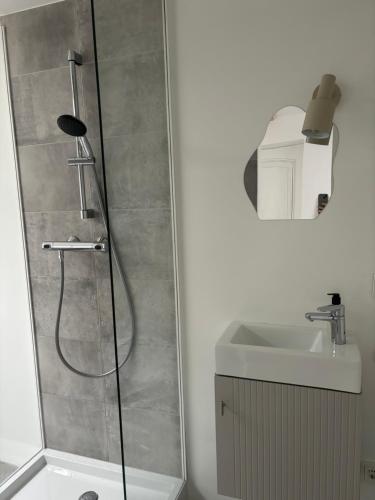 Modern Business Studio - 5 Min to DUS Airport & Messe, Düsseldorf (Foto 7)