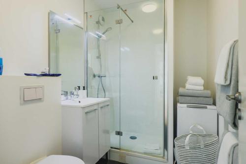 Magnificent apartment -2BR-6P- Belleville - image 9