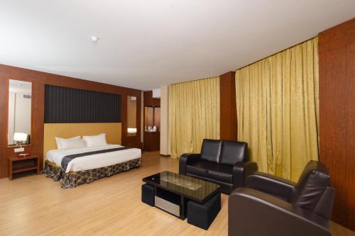 room detail thumbnail 0