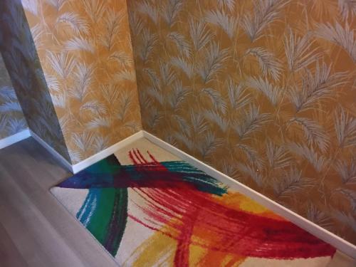 " Just for sleep " Male dorm shared room daily stay 8 pm to 10 am in Bobigny