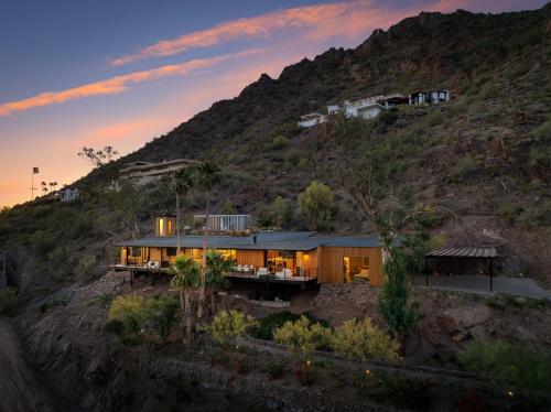 Skyeview - Award-winning Mountaintop Oasis in พาราไดซ์แวลเลย์