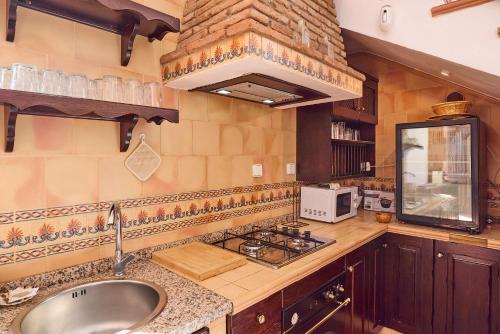 ห้องครัว, Holiday House Dehesa del Colmenar in คาบรา
