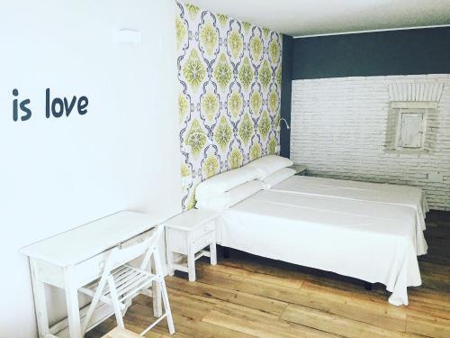 2 twin beds