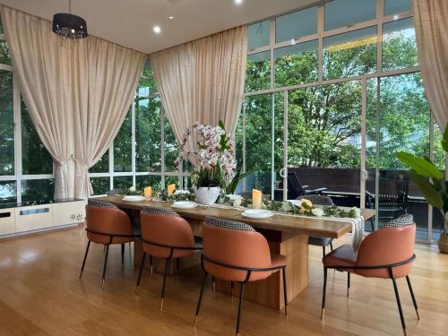 ForestEdge bungalow 8BR 34pax Templer Villa in Rawang