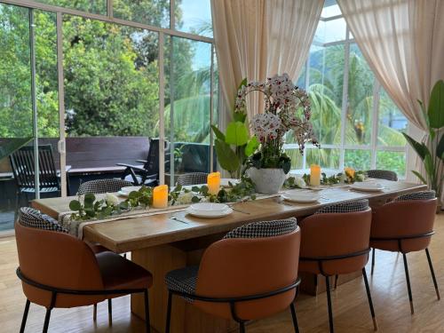 ForestEdge bungalow 8BR 34pax Templer Villa in Rawang