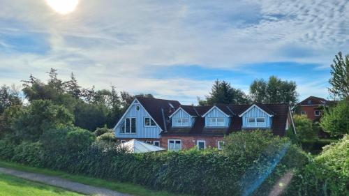 Sissepääs, Ferienwohnung "Achtern Diek 1" 1 Reihe an der Ostseeküste (Ferienwohnung "Achtern Diek 1" 1 Reihe an der Ostseekuste) in Schonberg (Holstein)