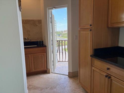 Bliss By The Sea in Crescent Beach