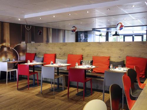 Restaurant, ibis Paris Gennevilliers in Gennevilliers