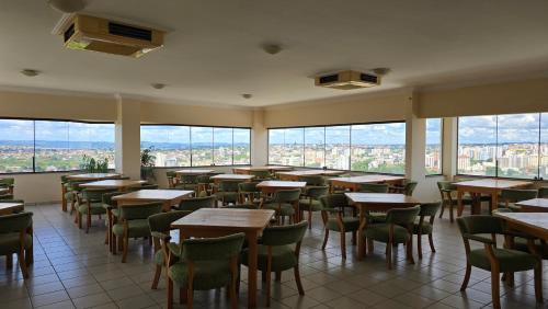 Restaurant, diRoma Villas direto com o Grupo diRoma com acesso ao Acqua Park e Cafe da manha in Prive das Caldas