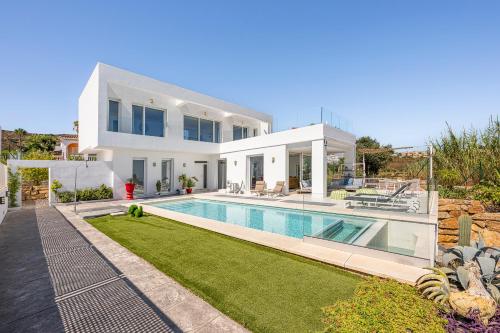Villa piscine chauffée - Vue mer et Gibraltar