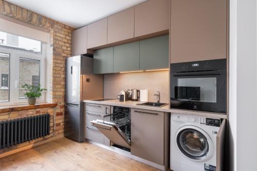 Apartment with Exposed Brick Interior - Stabu Street, Riga (foto 8)