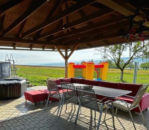 Prázdninový dům, Relax ve Vlčnovských búdách, Vlčnov