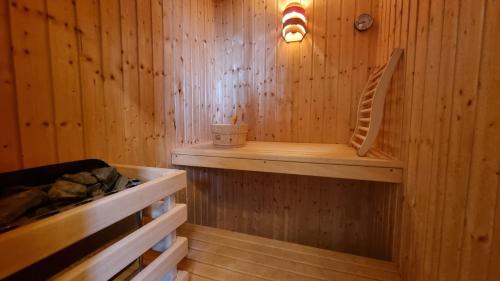 Sauna, Zauberhafte Ferienhaushälfte Küstenliebe am Sehlendorfer Ostseestrand (Zauberhafte Ferienhaushalfte Kustenliebe am Sehlendorfer Ostseestrand) in Blekendorf