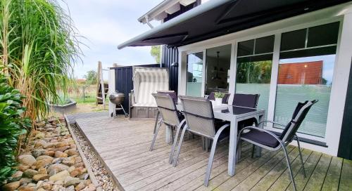 Balkons/terase, Zauberhafte Ferienhaushälfte Küstenliebe am Sehlendorfer Ostseestrand (Zauberhafte Ferienhaushalfte Kustenliebe am Sehlendorfer Ostseestrand) in Blekendorf