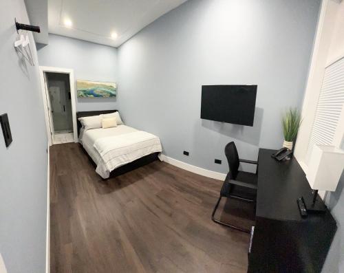 room detail thumbnail 0