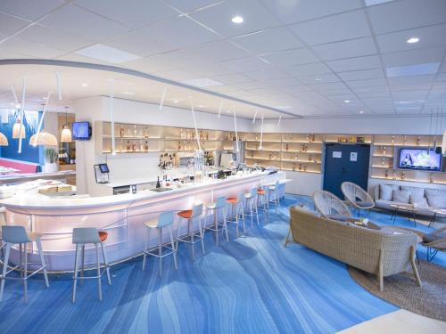 ibis Styles Toulon Centre Port - image 4