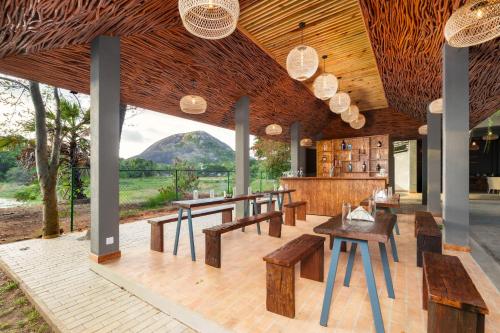 Bar/lounge, Saludiya Retreat Resort and SPA in Sigiriya