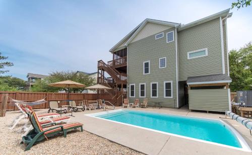 Shore Beats Work II - Corolla, Ocean Sands, 525 Yds to Beach, Oceanside, Pool, Pool Table, Flex Stay – khách sạn tại Corolla (NC)