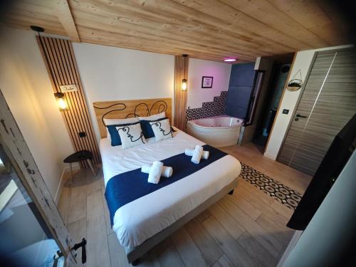 Un Coin De Gîtes (Un Coin De Gites) in โทนง-เล-แบ็ง