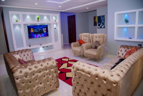 Shared lounge/TV area, Kingston Luxury Apartments Limited in Adiabo Ikot Mbo